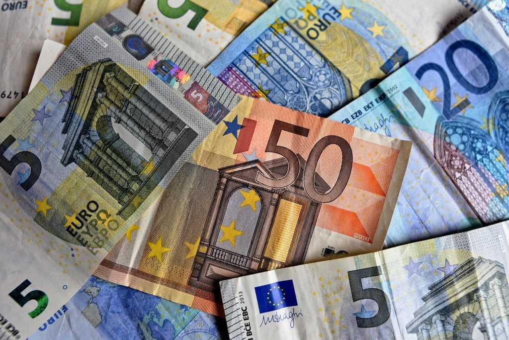Текущая валюта Испании - Евро